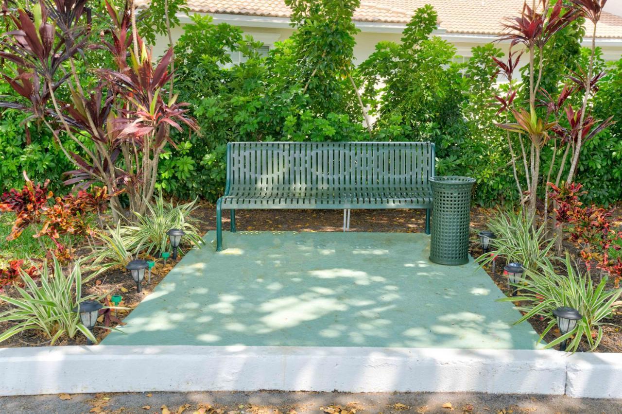 Tequesta Palms Inn Εξωτερικό φωτογραφία